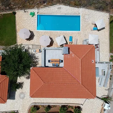 Villa Elsa By Elrin Mani