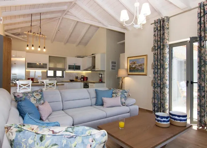 Elsa By Elrin Mani Villa